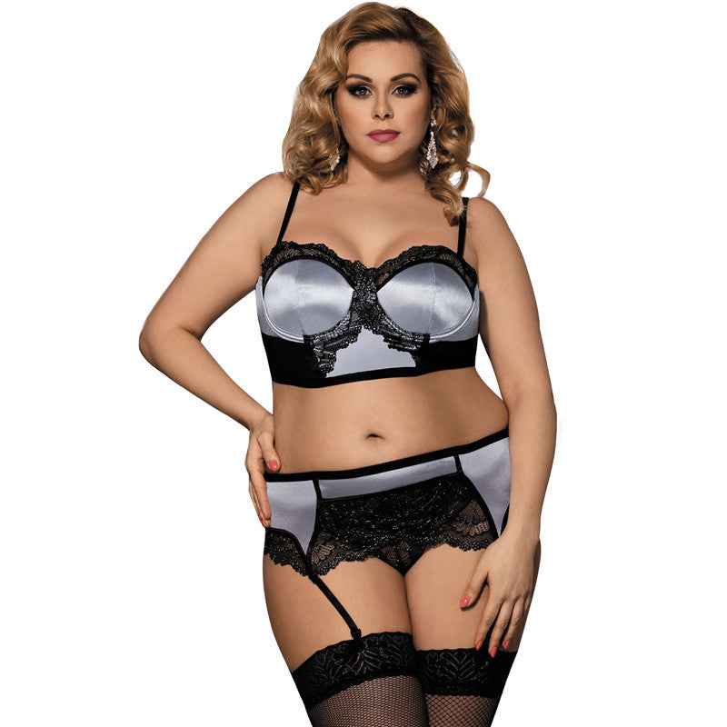 Sexy Plus size Lingerie Lace Three-point Garter Set