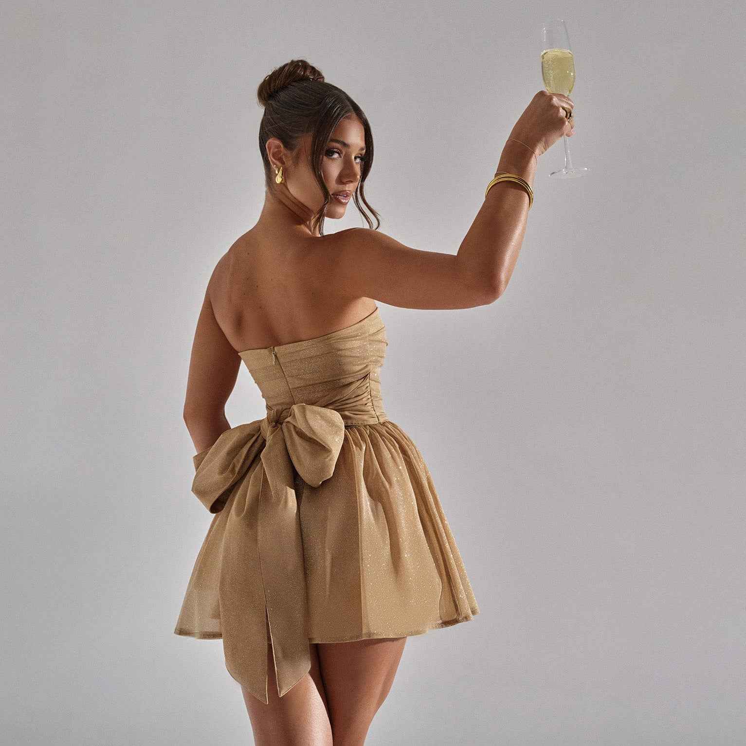 Sleeveless Top Lace Dress With Back Bow-knot Stitching Off-neck Dress