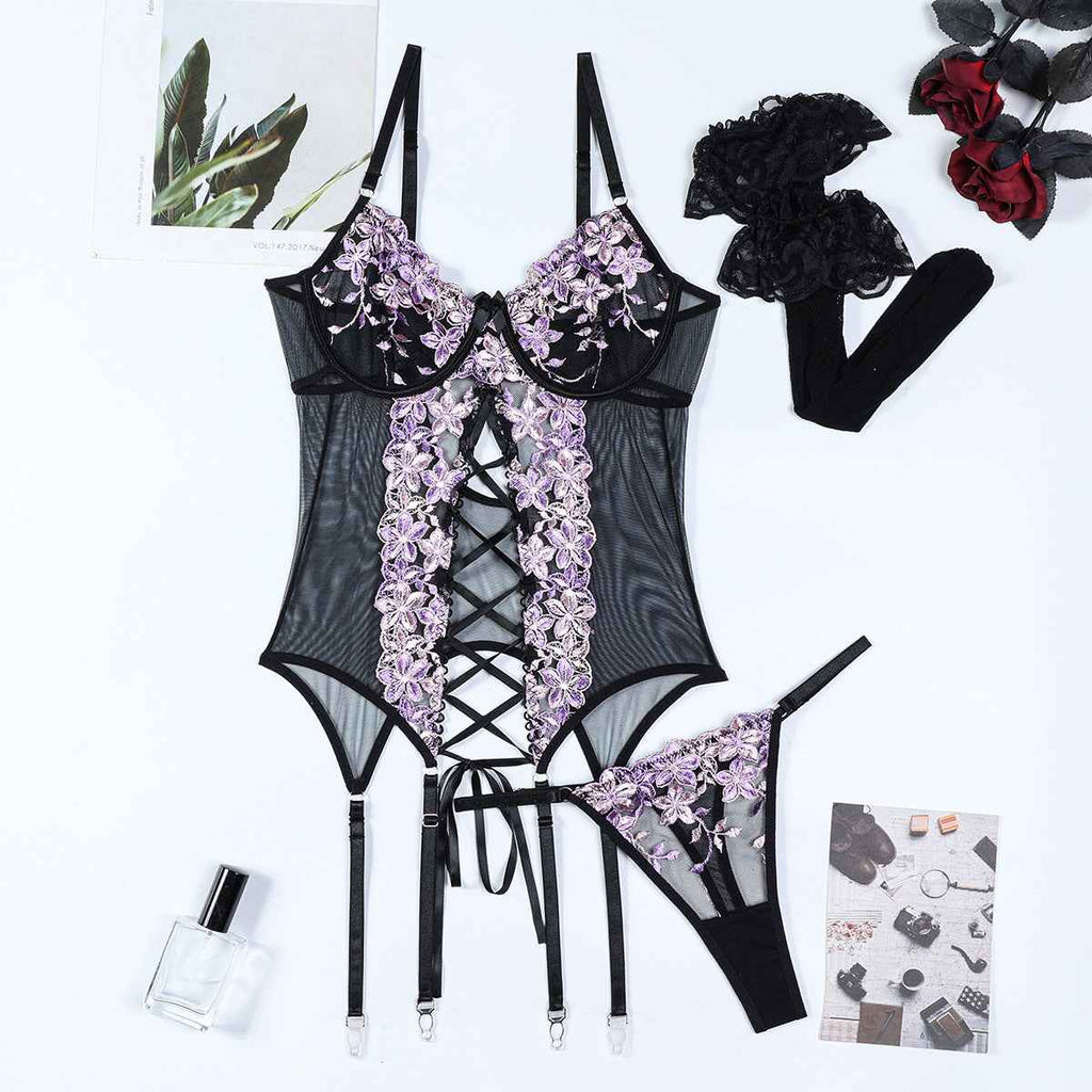 Embroidered Suspenders Lingerie Stockings Three-piece Set